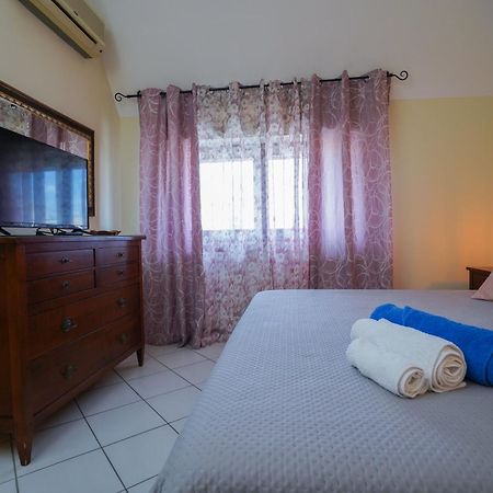 La Casa Di Azzurra Centro Citta Appartamento Fino A 4 Posti Letto E 2 Bagni Foggia Exterior photo