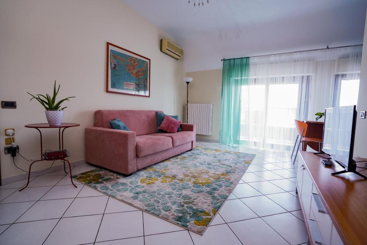 La Casa Di Azzurra Centro Citta Appartamento Fino A 4 Posti Letto E 2 Bagni Foggia Exterior photo