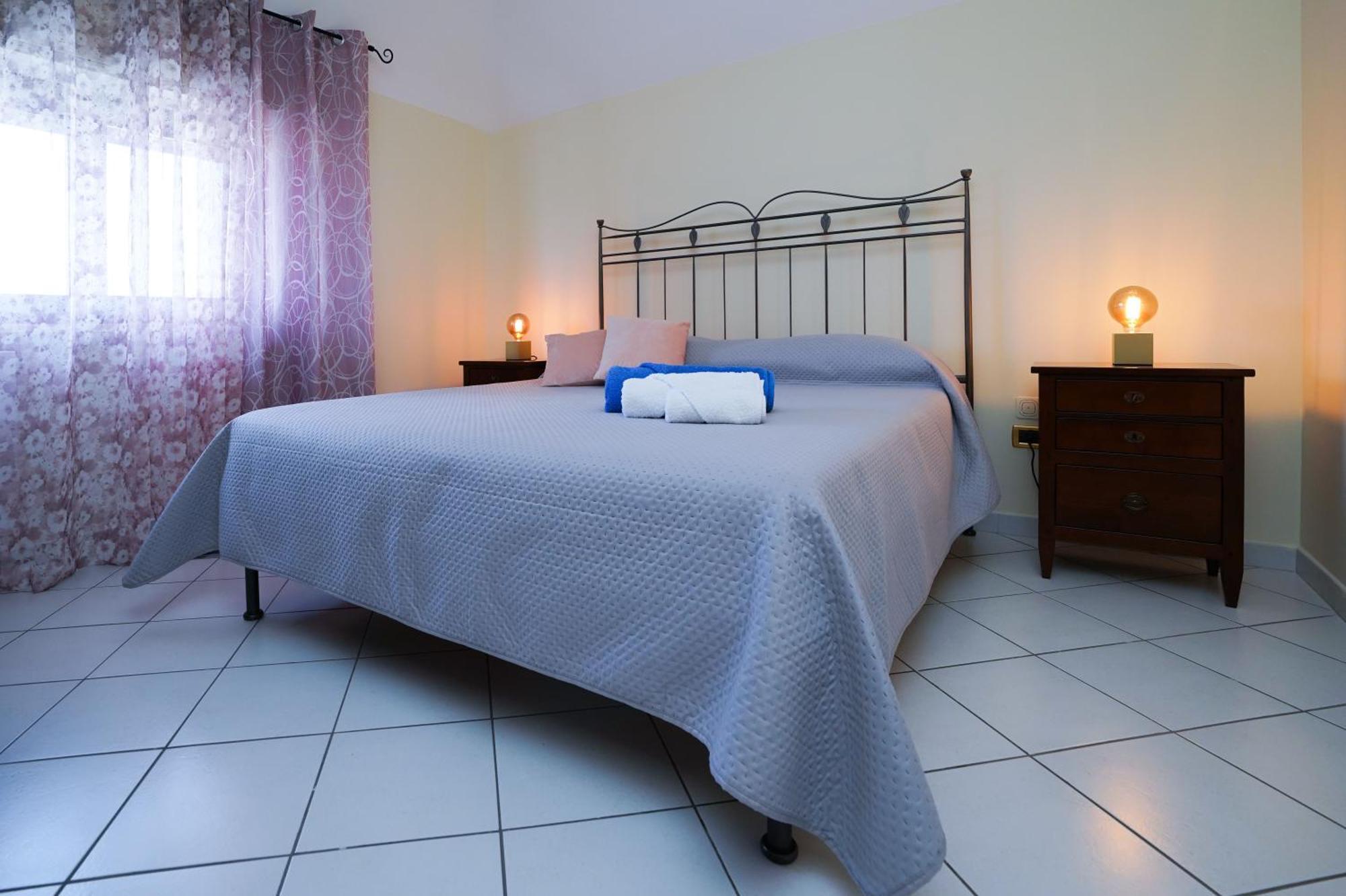 La Casa Di Azzurra Centro Citta Appartamento Fino A 4 Posti Letto E 2 Bagni Foggia Exterior photo