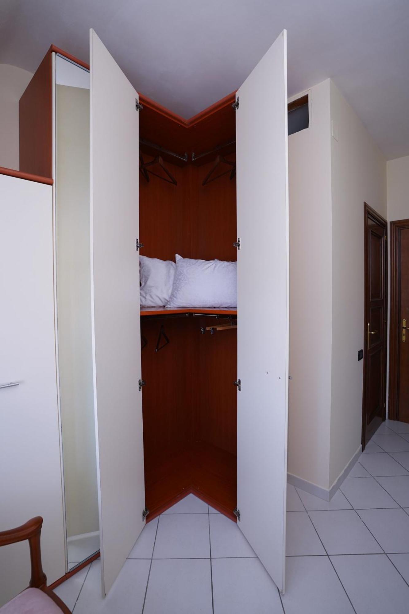 La Casa Di Azzurra Centro Citta Appartamento Fino A 4 Posti Letto E 2 Bagni Foggia Exterior photo